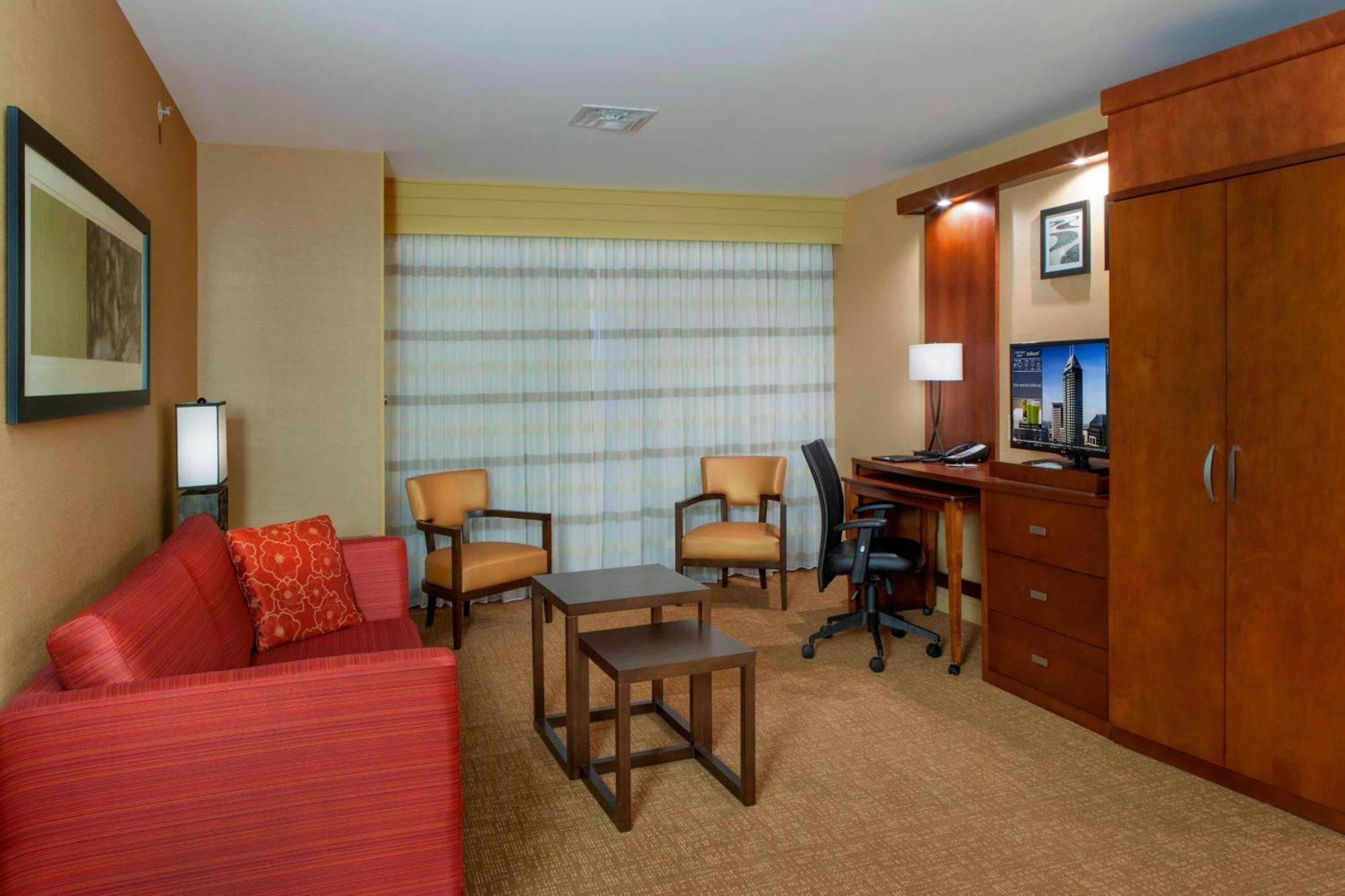 Courtyard By Marriott Indianapolis Noblesville Exterior photo