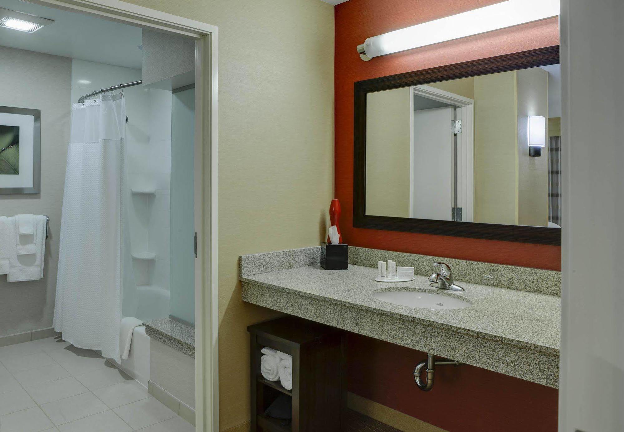 Courtyard By Marriott Indianapolis Noblesville Exterior photo